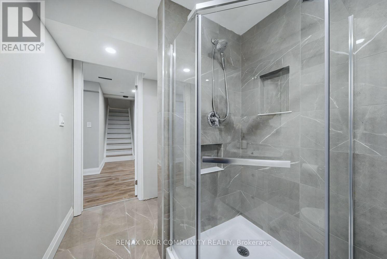 405 Searles Court, Mississauga, Ontario  L5R 2C6 - Photo 40 - W12975962