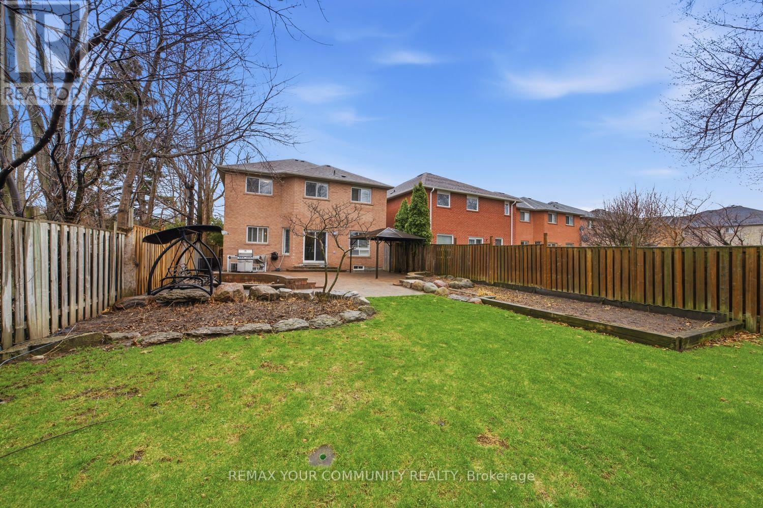 405 Searles Court, Mississauga, Ontario  L5R 2C6 - Photo 44 - W12975962