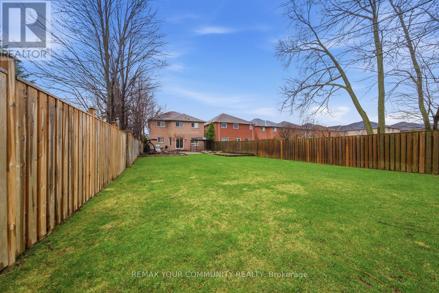 405 Searles Court, Mississauga, Ontario  L5R 2C6 - Photo 46 - W12975962