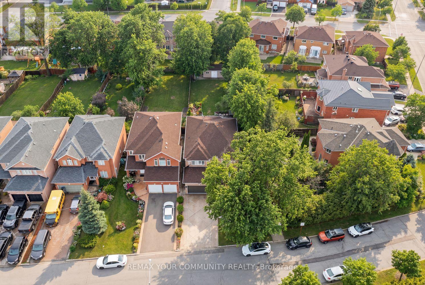 405 Searles Court, Mississauga, Ontario  L5R 2C6 - Photo 49 - W12975962