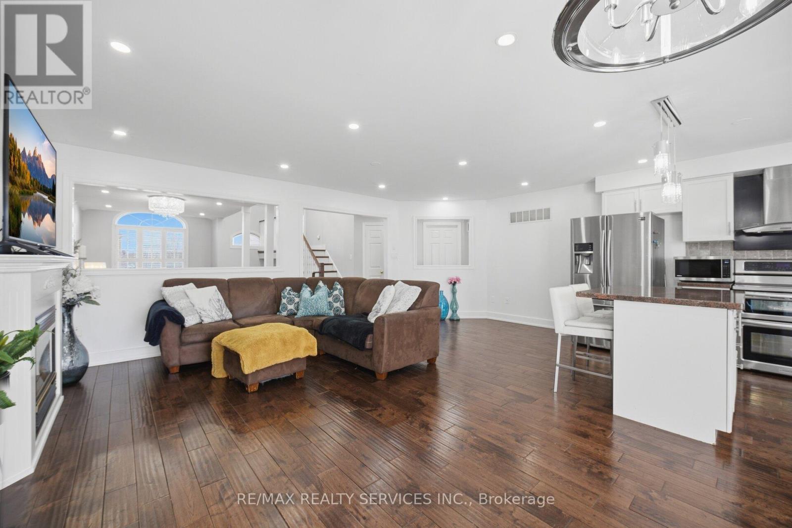 118 Van Scott Drive, Brampton, Ontario  L7A 1N4 - Photo 14 - W12975994