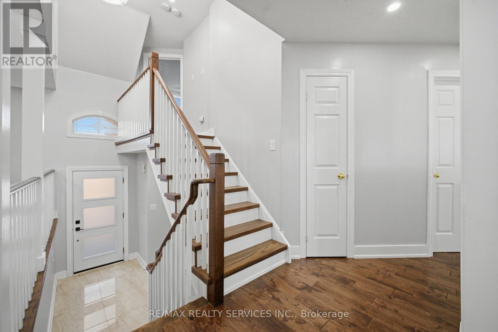 118 Van Scott Drive, Brampton, Ontario  L7A 1N4 - Photo 26 - W12975994