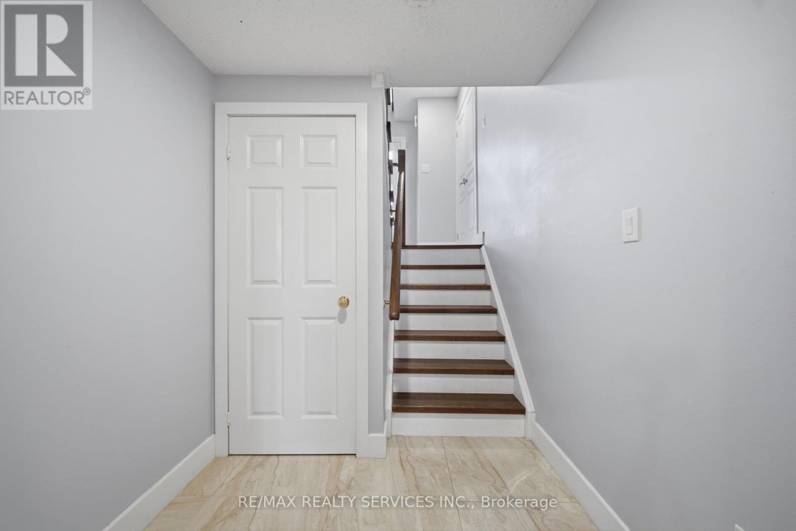 118 Van Scott Drive, Brampton, Ontario  L7A 1N4 - Photo 35 - W12975994