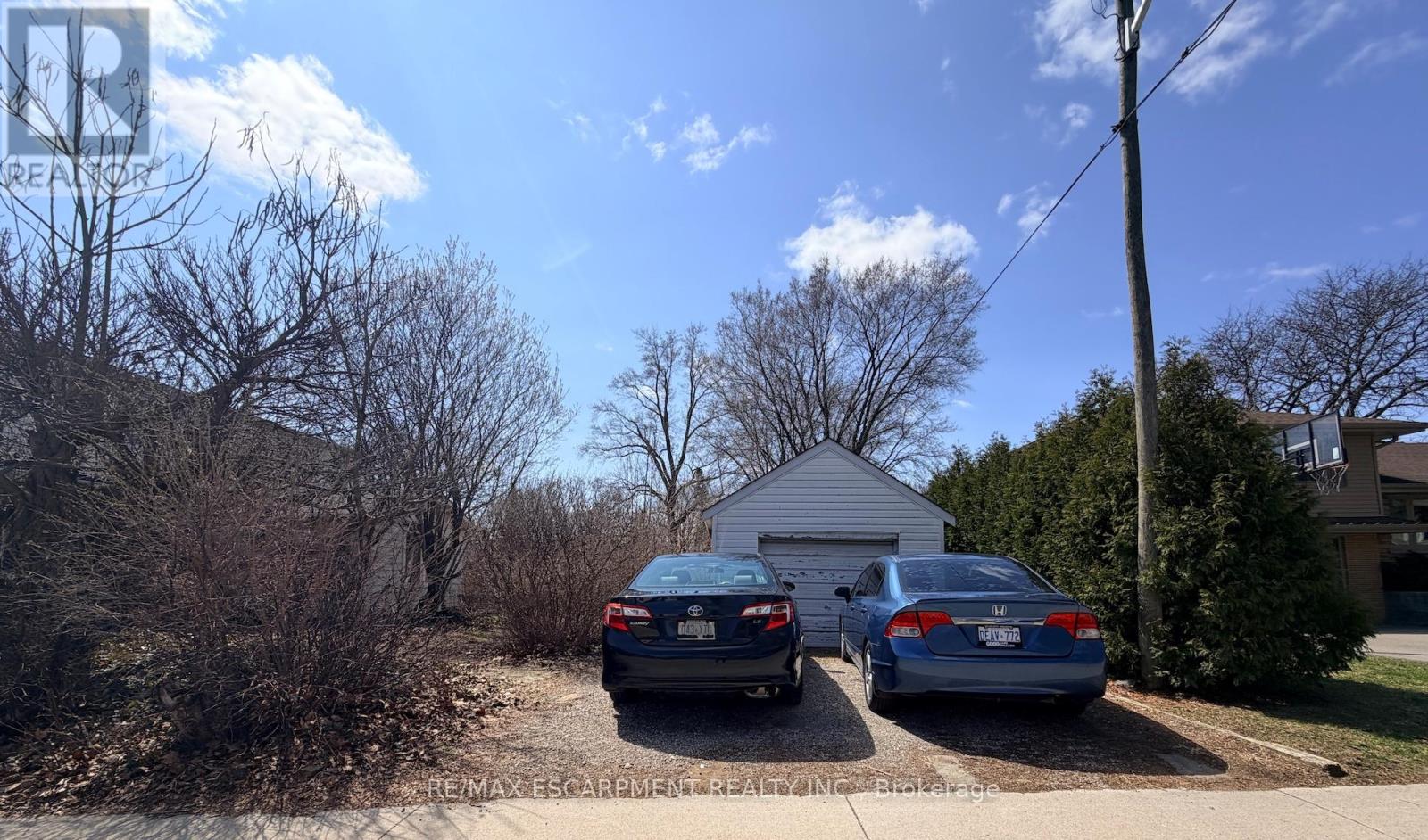 2093 Victoria Avenue, Burlington, Ontario  L7R 1R5 - Photo 9 - W12976018