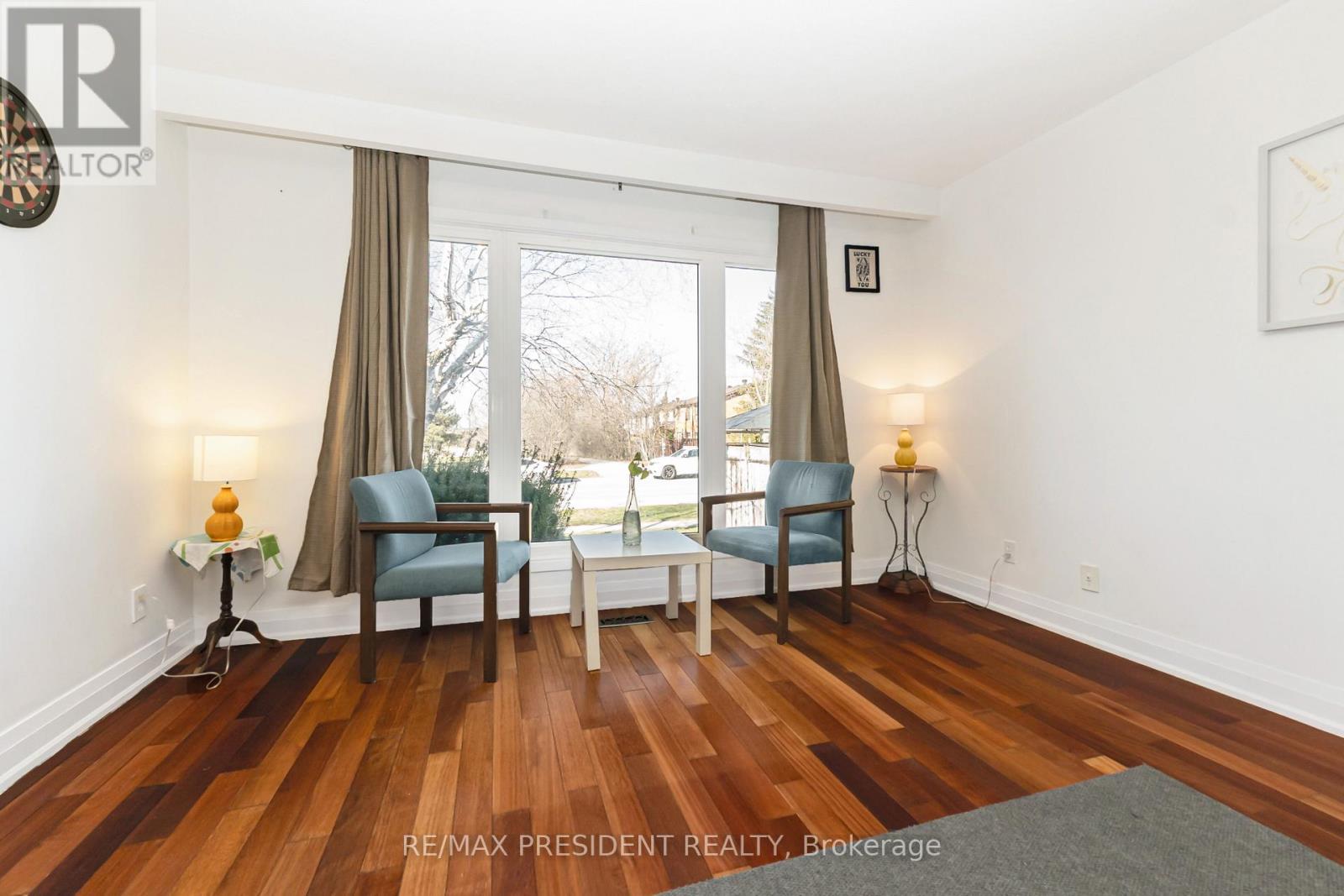 384 Centre Street N, Brampton, Ontario  L6V 3L6 - Photo 11 - W12976026