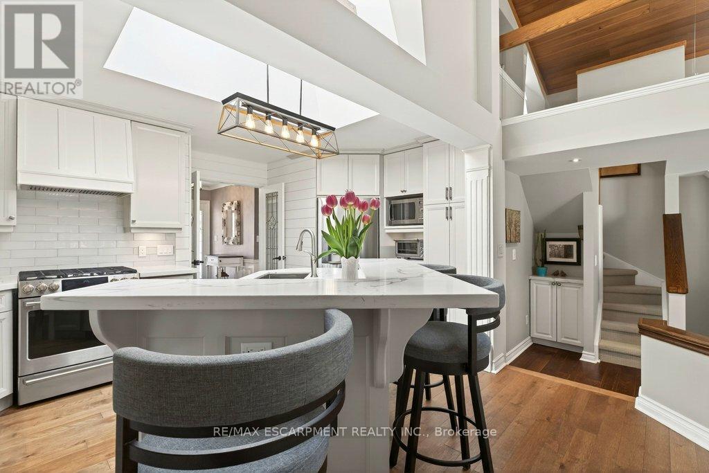 2119 Paisley Avenue, Burlington, Ontario  L7R 1W1 - Photo 14 - W12976084