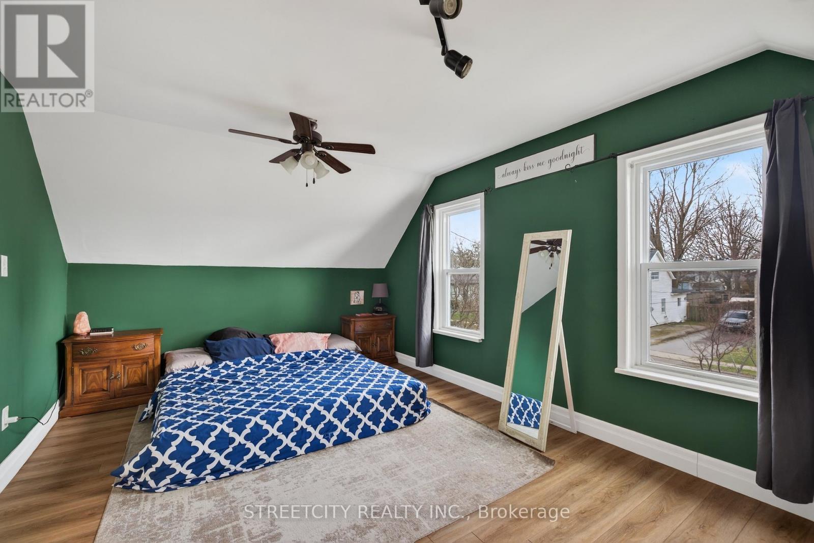 12 Pearl Street, Tillsonburg, Ontario  N4G 1L3 - Photo 17 - X12976260