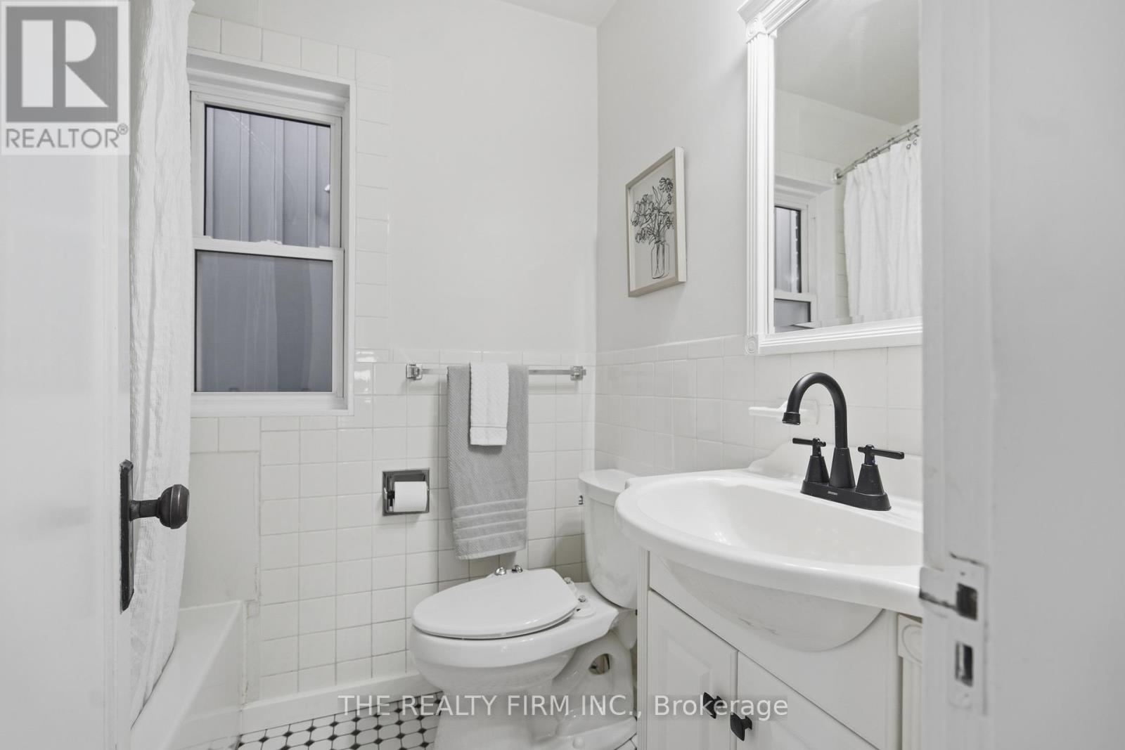 460 Moore Street, London South (South F), Ontario  N6C 2C2 - Photo 25 - X12976328