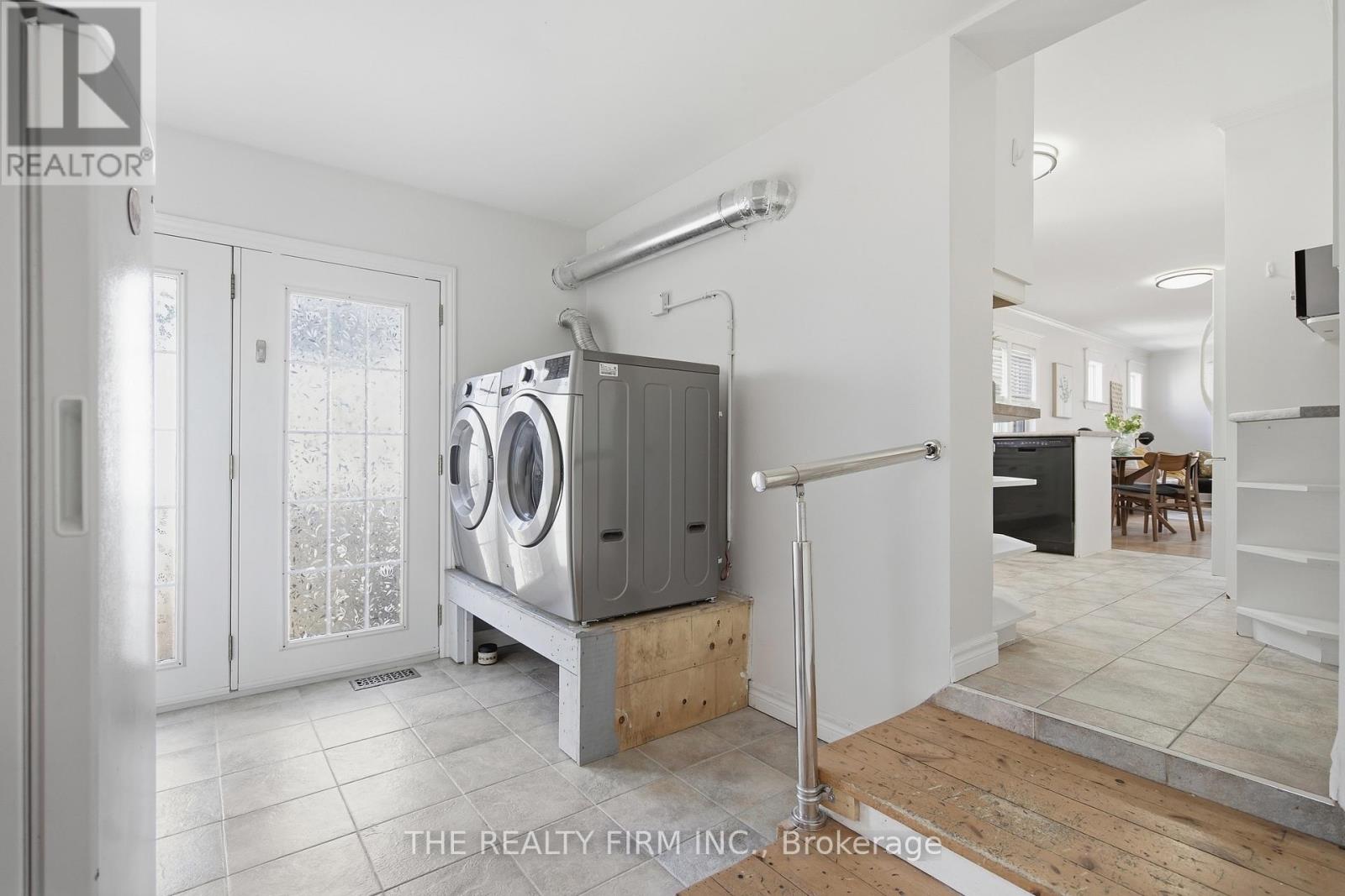 460 Moore Street, London South (South F), Ontario  N6C 2C2 - Photo 28 - X12976328