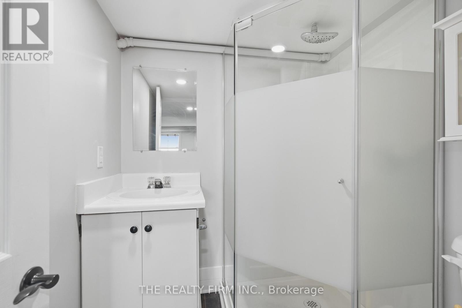 460 Moore Street, London South (South F), Ontario  N6C 2C2 - Photo 35 - X12976328