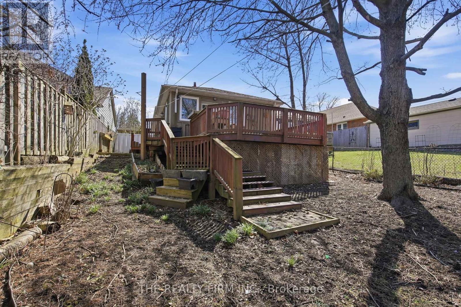 460 Moore Street, London South (South F), Ontario  N6C 2C2 - Photo 44 - X12976328