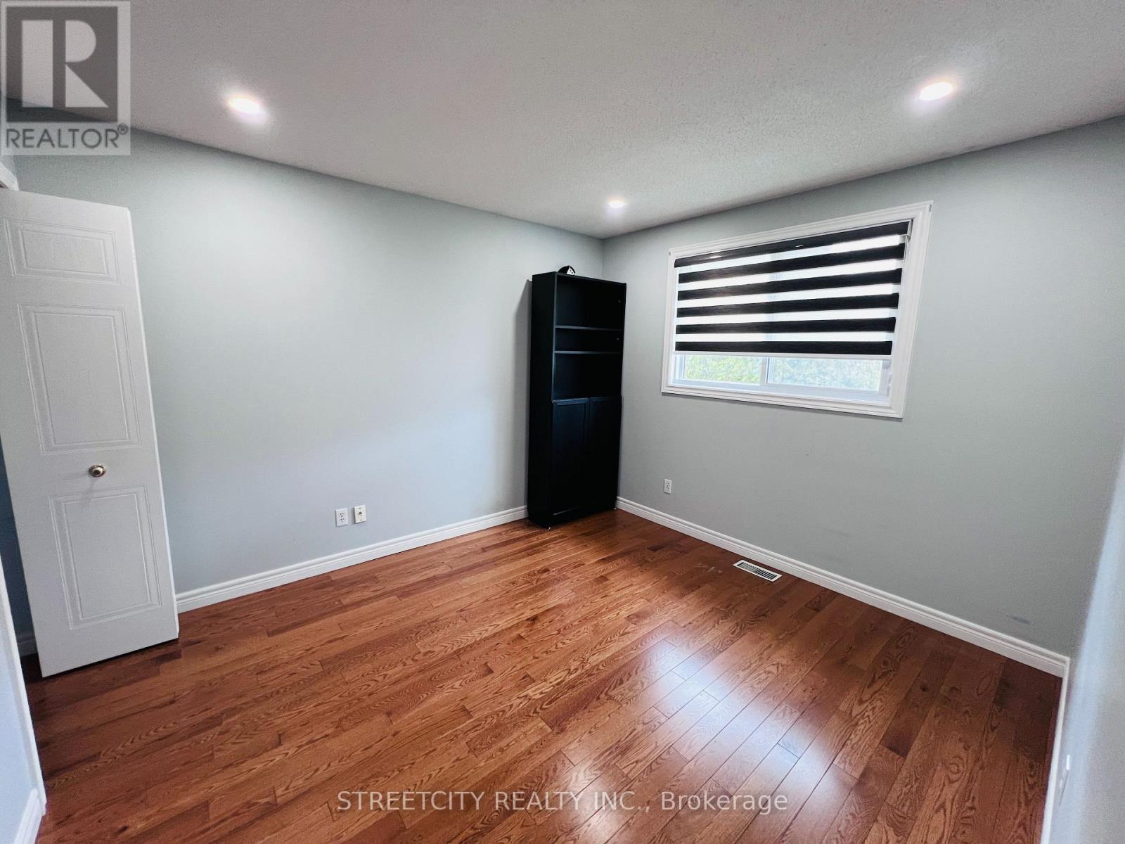 1279 Aldersbrook Road, London North (North I), Ontario  N6G 4T3 - Photo 25 - X12976338