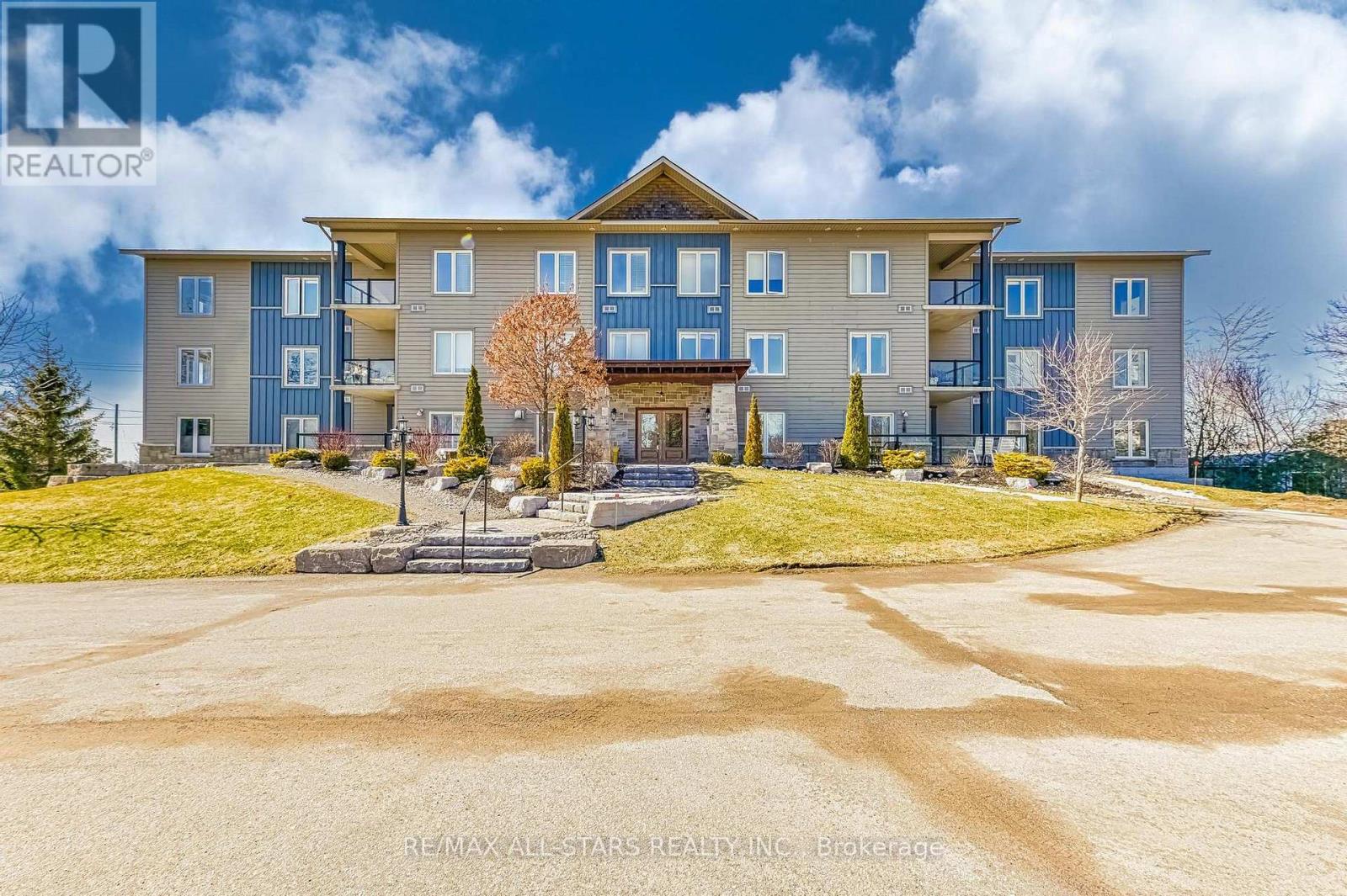 201 - 94 Francis Street W, Kawartha Lakes, Ontario  K0M 1N0 - Photo 1 - X12976282