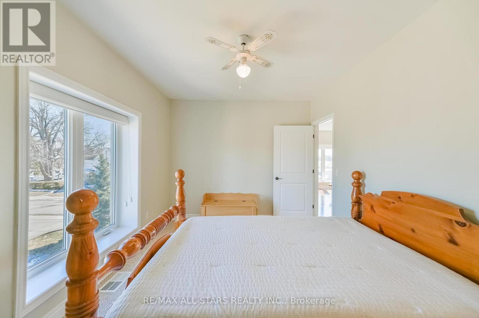 201 - 94 Francis Street W, Kawartha Lakes, Ontario  K0M 1N0 - Photo 19 - X12976282