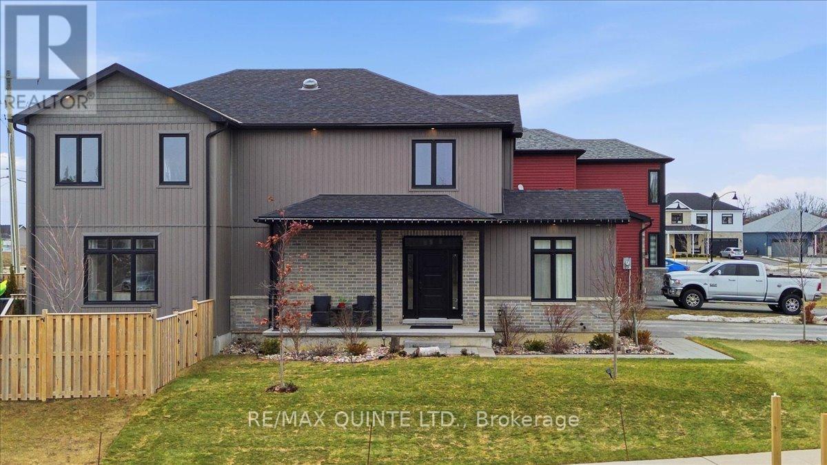 5 Allen Street, Prince Edward County, Ontario  K0K 2T0 - Photo 2 - X12976524