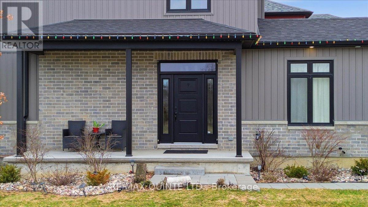 5 Allen Street, Prince Edward County, Ontario  K0K 2T0 - Photo 3 - X12976524