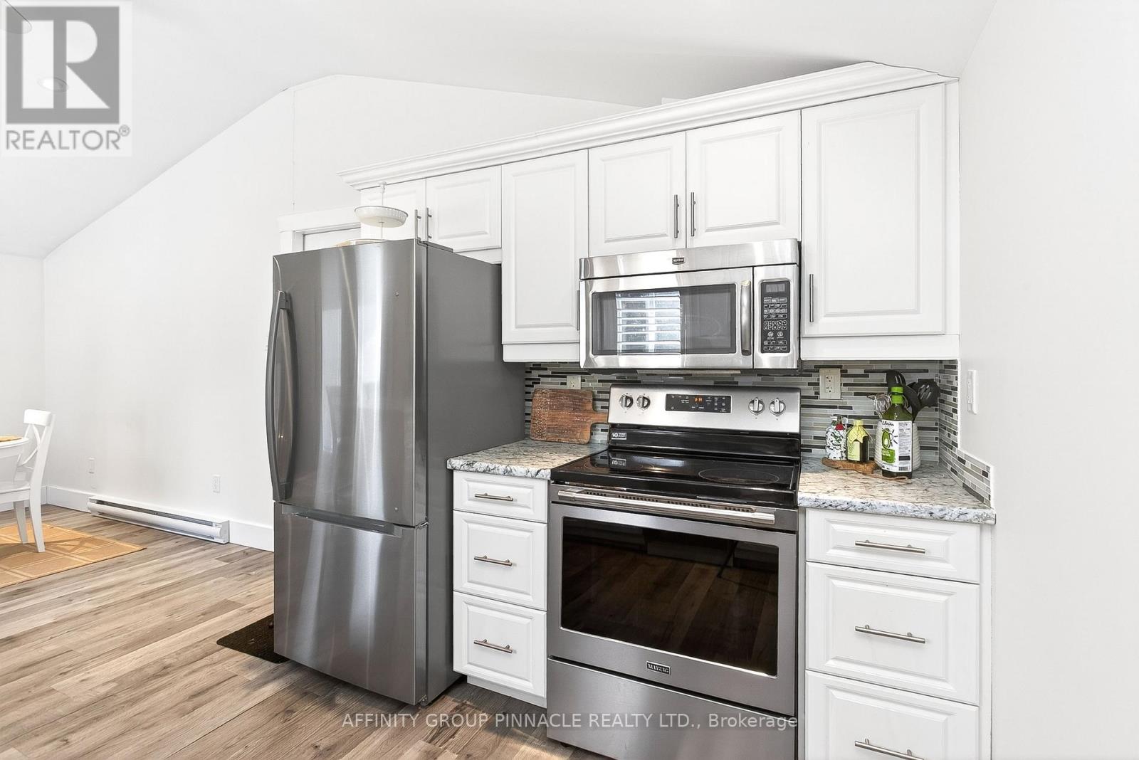 147 Sturgeon Glen Road, Kawartha Lakes, Ontario  K0M 1N0 - Photo 15 - X12976556