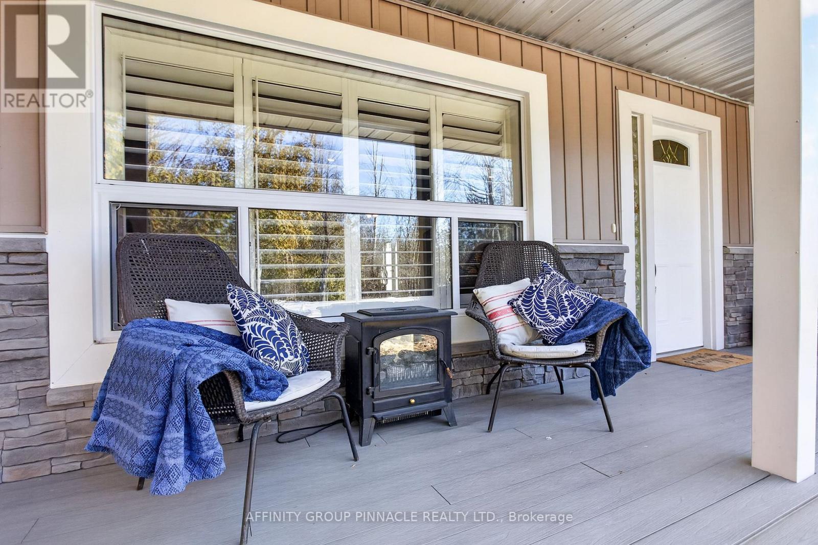 147 Sturgeon Glen Road, Kawartha Lakes, Ontario  K0M 1N0 - Photo 4 - X12976556