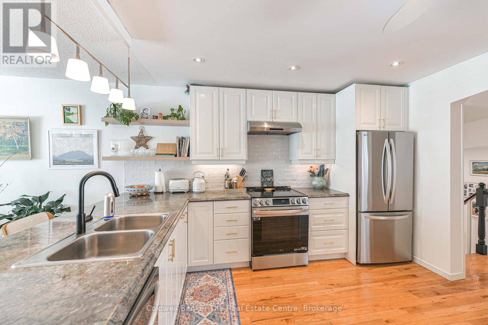 460 Phillip Street E, Gravenhurst, Ontario  P1P 1M4 - Photo 14 - X12976204