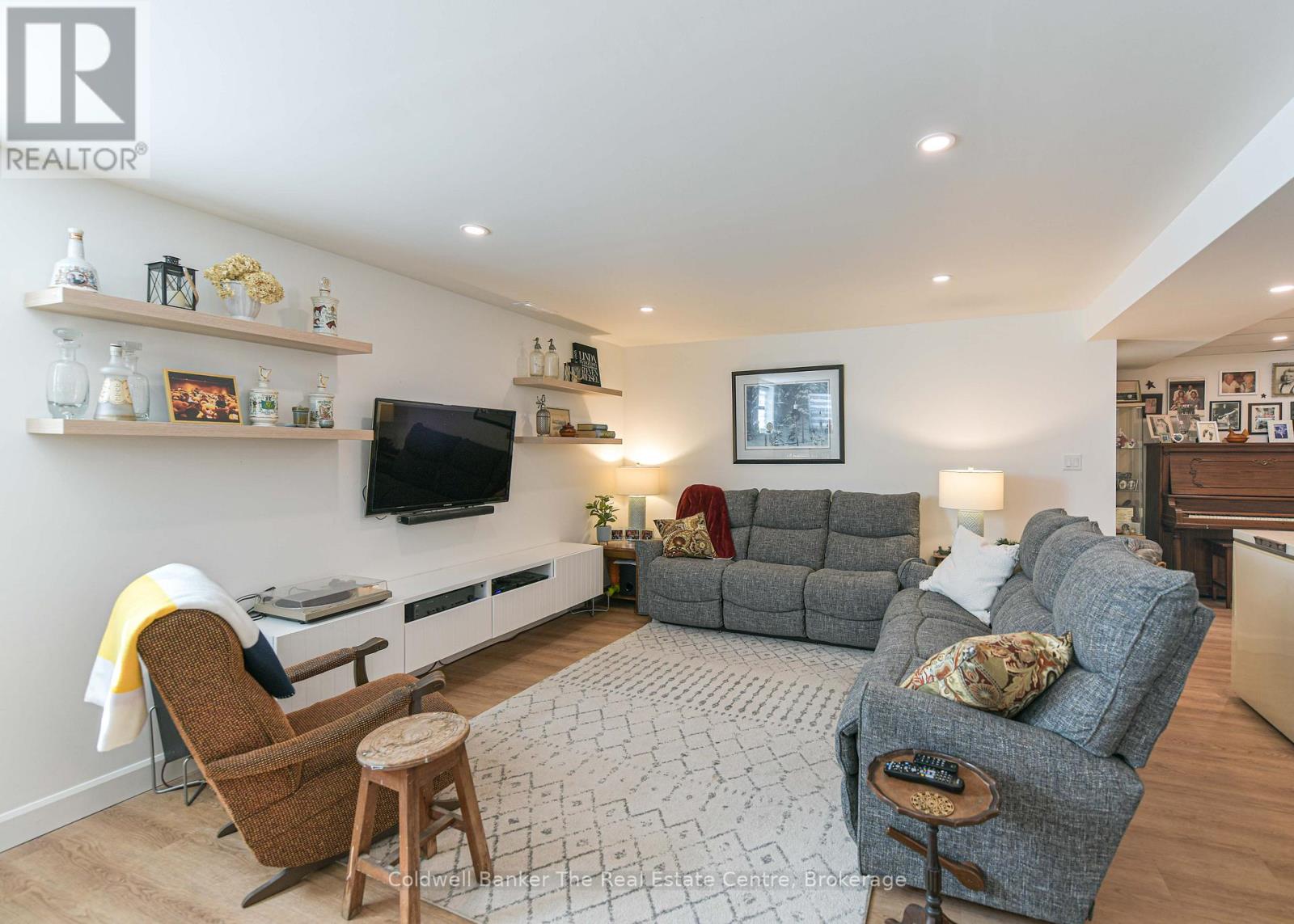 460 Phillip Street E, Gravenhurst, Ontario  P1P 1M4 - Photo 33 - X12976204