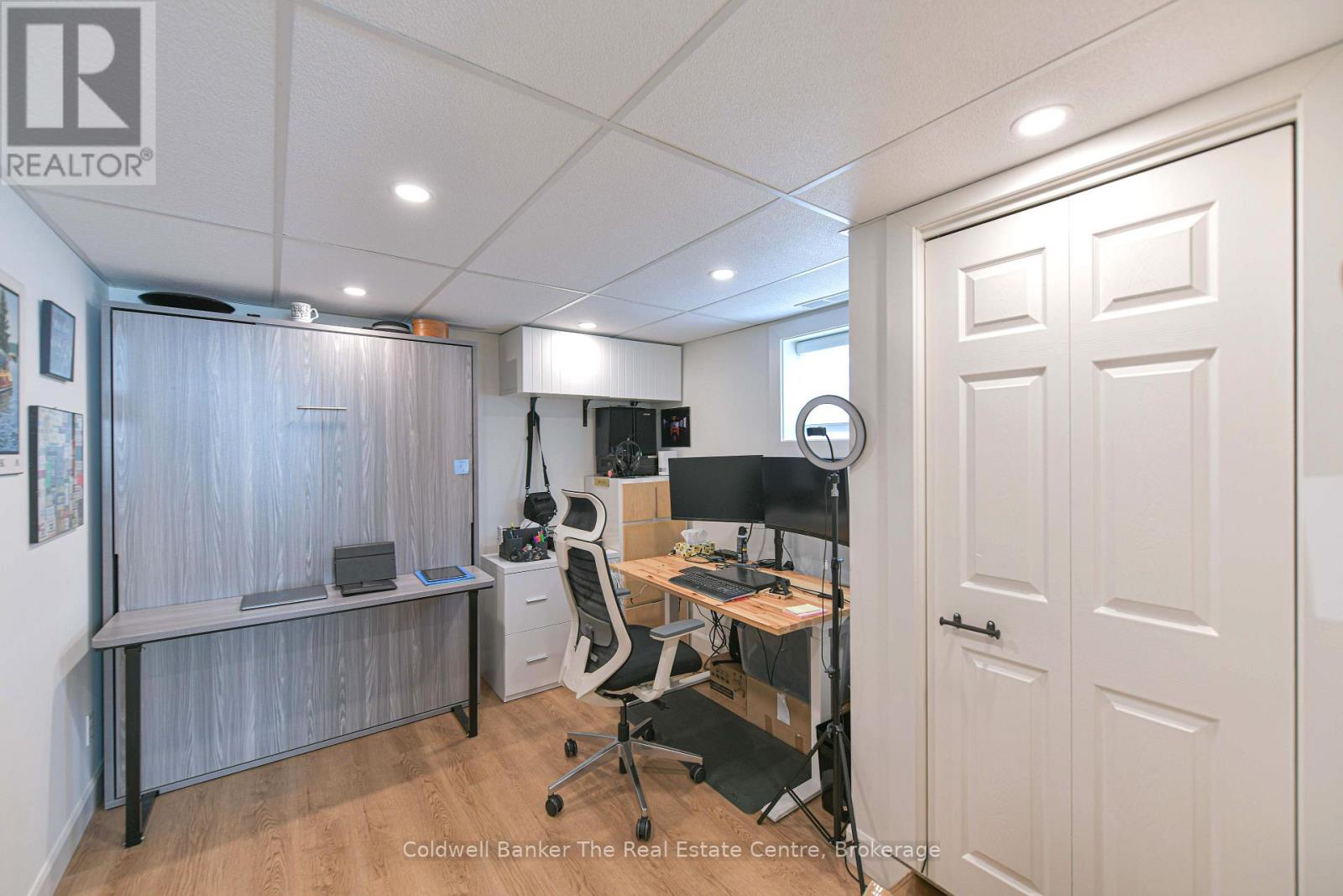 460 Phillip Street E, Gravenhurst, Ontario  P1P 1M4 - Photo 41 - X12976204