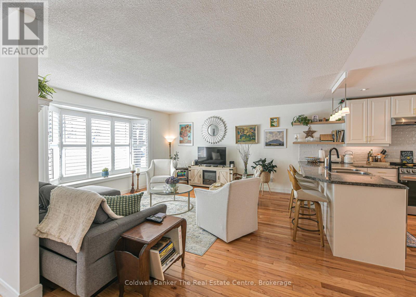 460 Phillip Street E, Gravenhurst, Ontario  P1P 1M4 - Photo 5 - X12976204