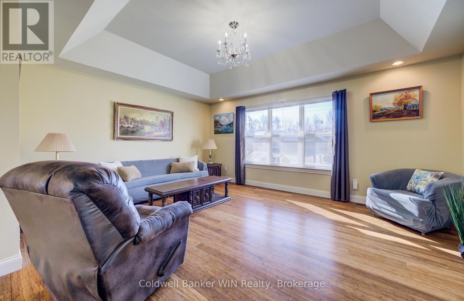 34 Regency Drive, Minto, Ontario  N0G 1M0 - Photo 15 - X12976234