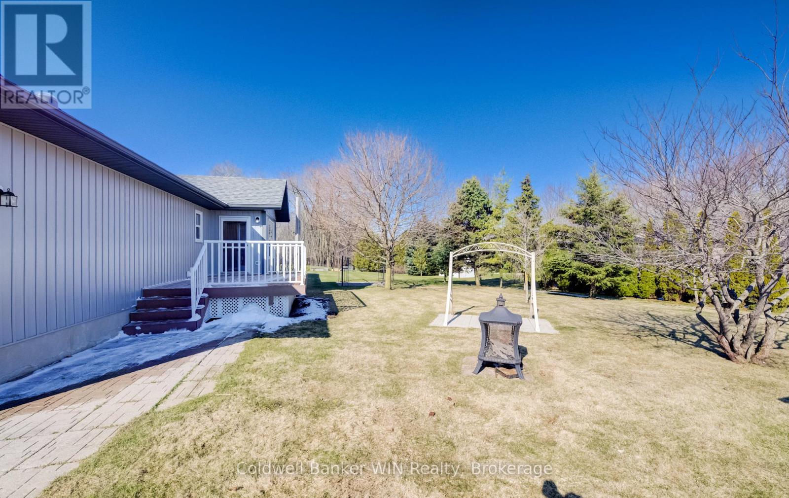 34 Regency Drive, Minto, Ontario  N0G 1M0 - Photo 33 - X12976234