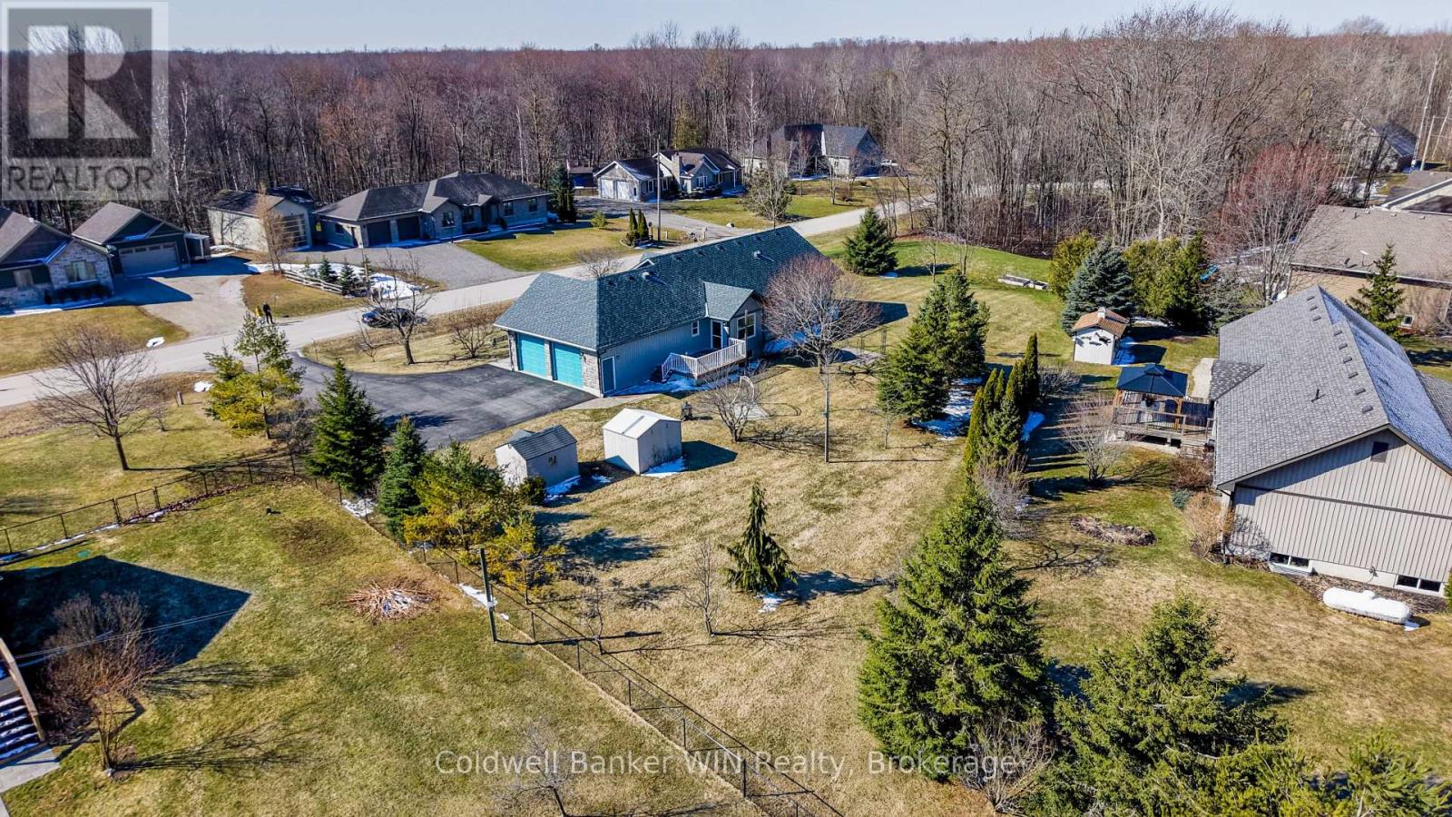 34 Regency Drive, Minto, Ontario  N0G 1M0 - Photo 37 - X12976234