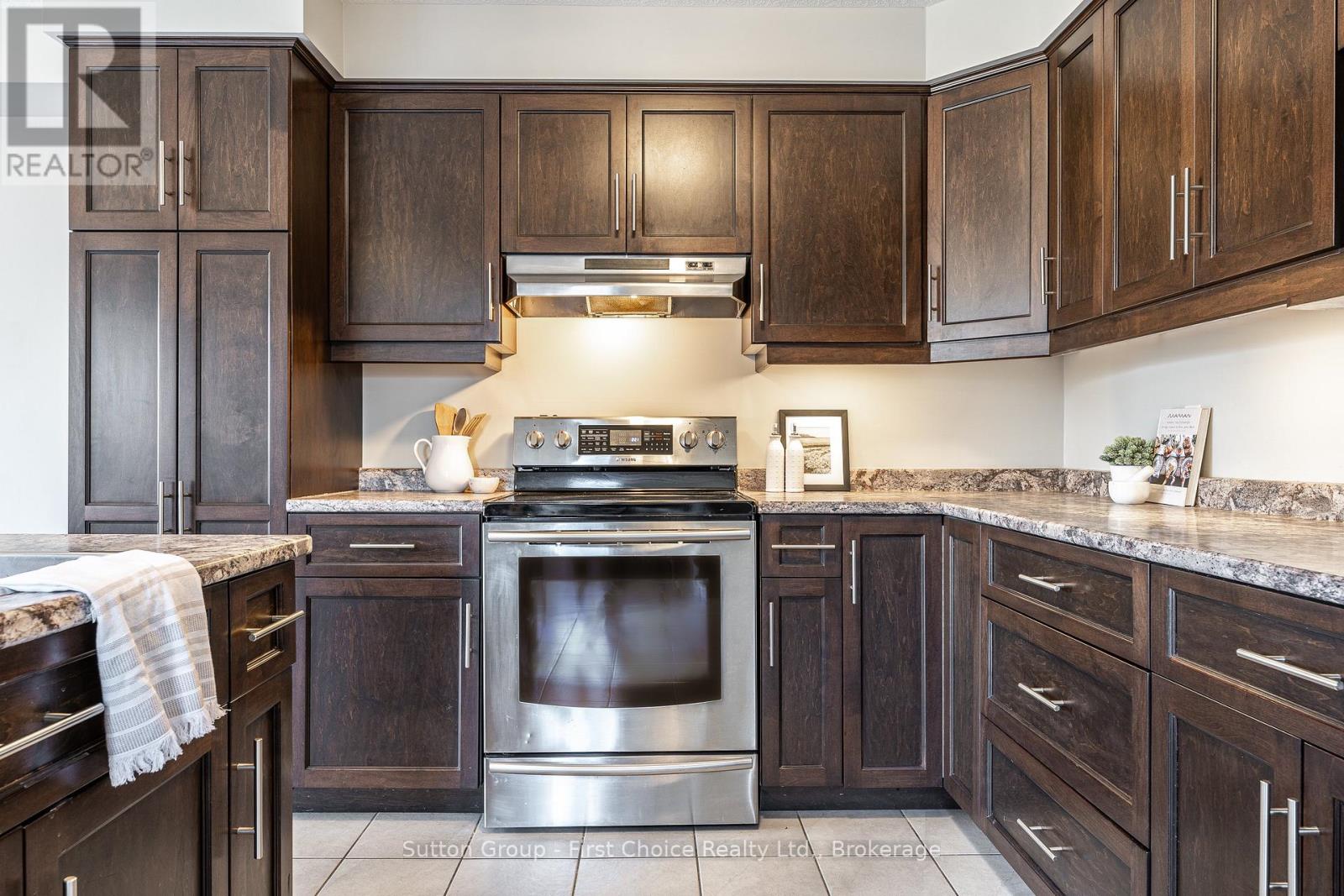 59 Bradshaw Drive, Stratford, Ontario  N5A 0E2 - Photo 10 - X12976248