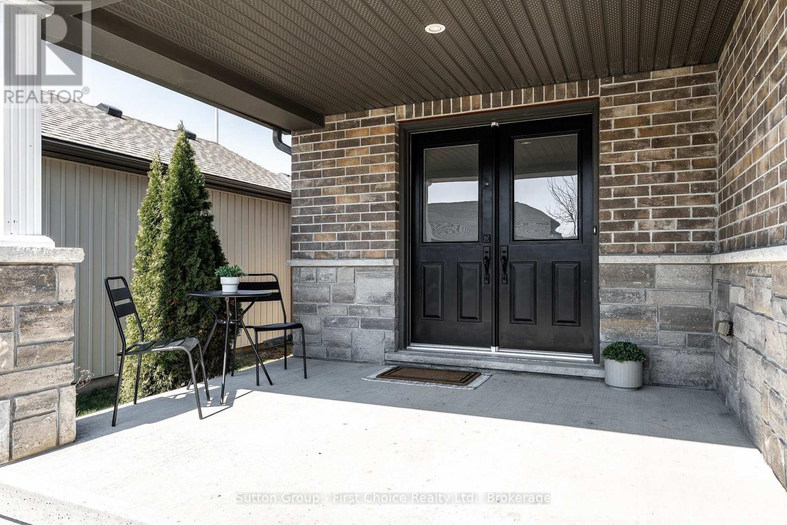 59 Bradshaw Drive, Stratford, Ontario  N5A 0E2 - Photo 3 - X12976248