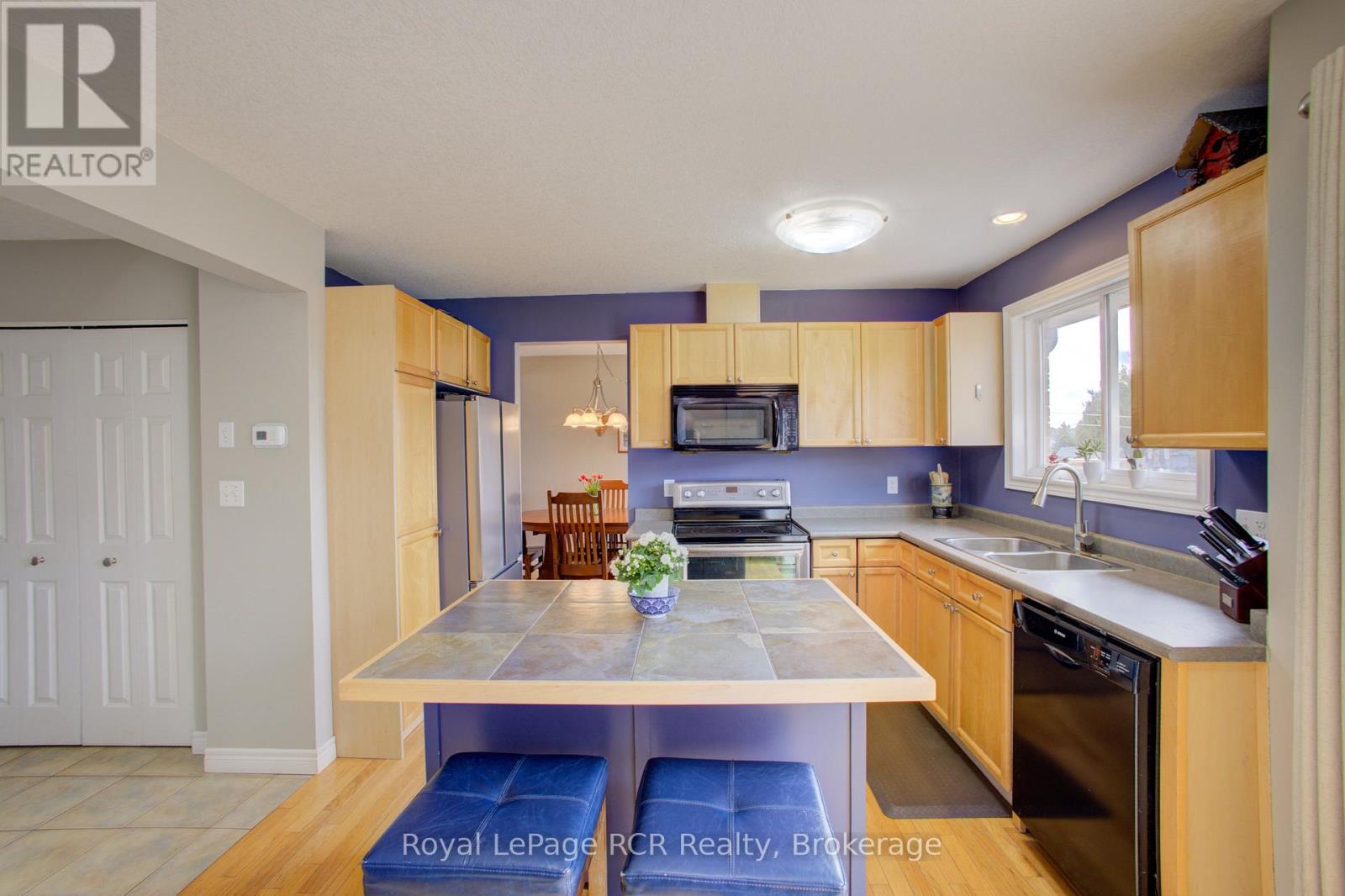 232 Conestoga Street N, Wellington North, Ontario N0G 1A0 - Photo 15 - X12976384