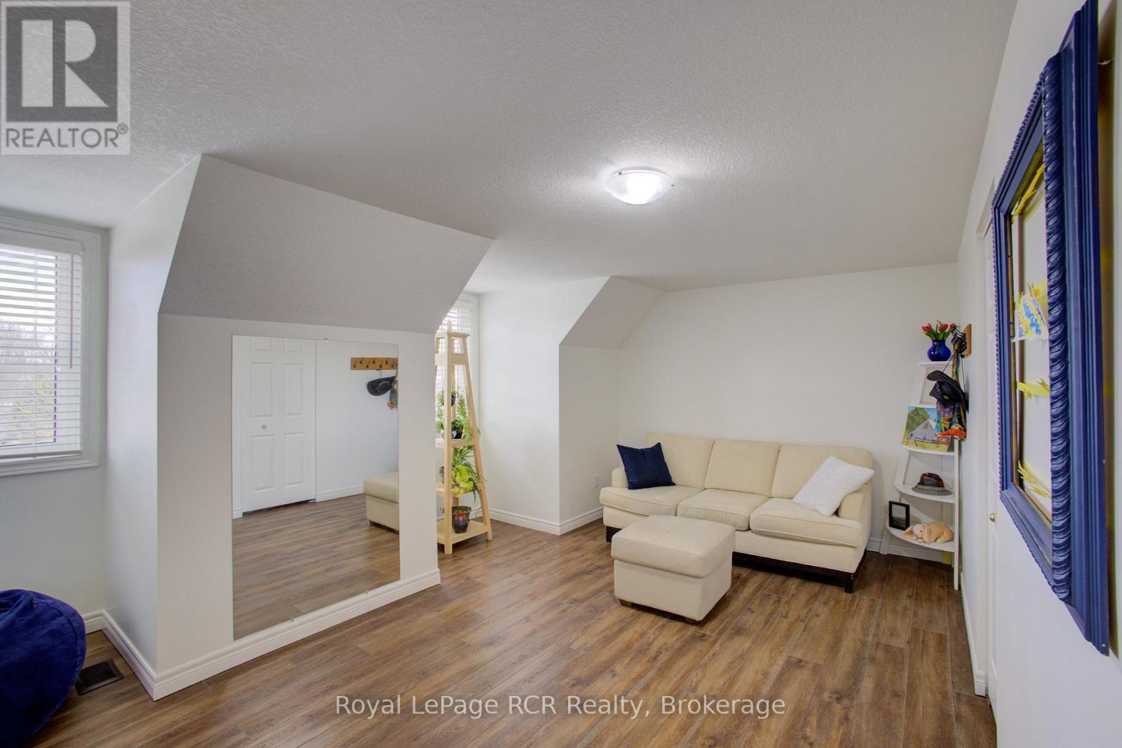 232 Conestoga Street N, Wellington North, Ontario N0G 1A0 - Photo 26 - X12976384