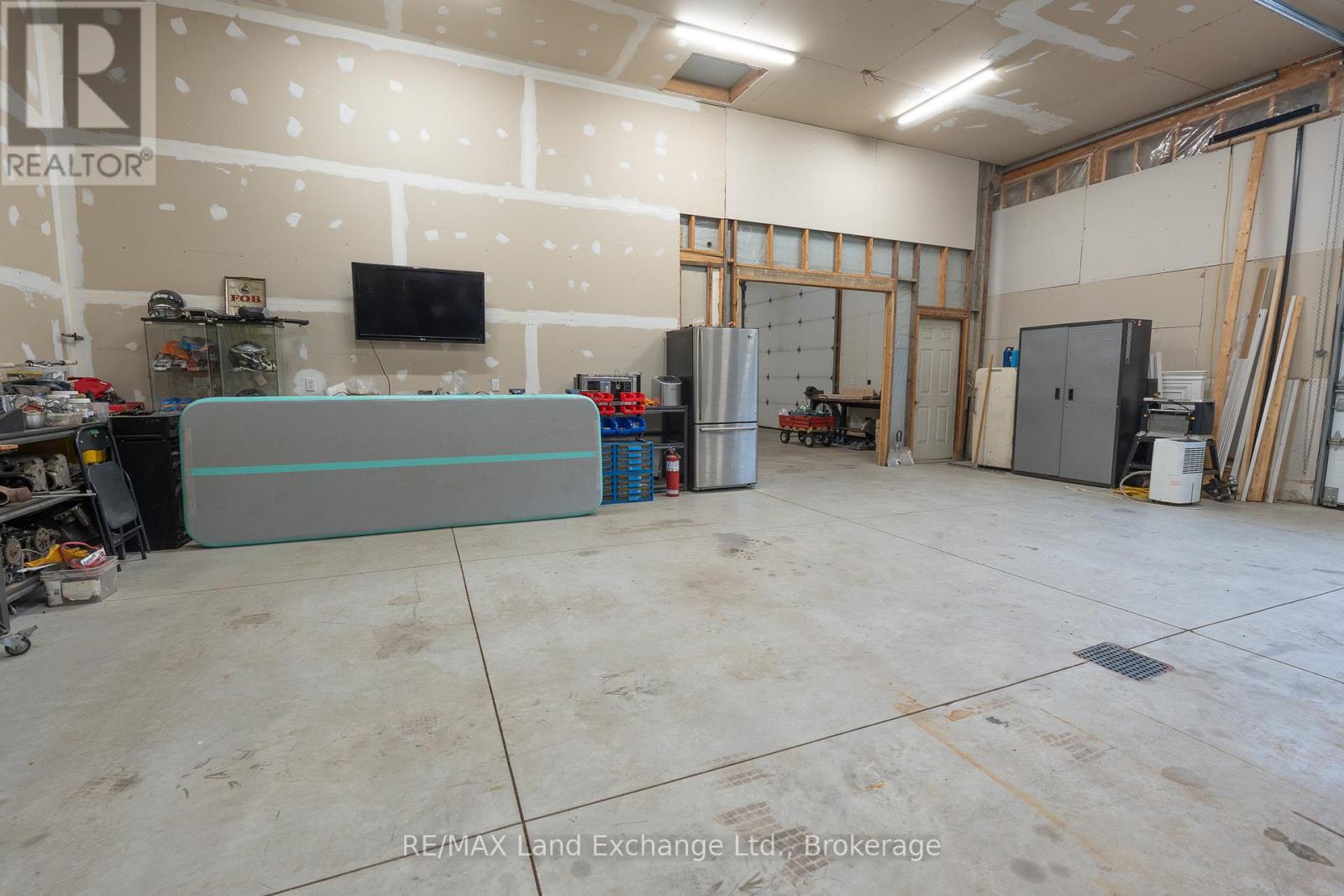 89 Concession 4 Road, Saugeen Shores, Ontario  N0H 2C5 - Photo 43 - X12976478