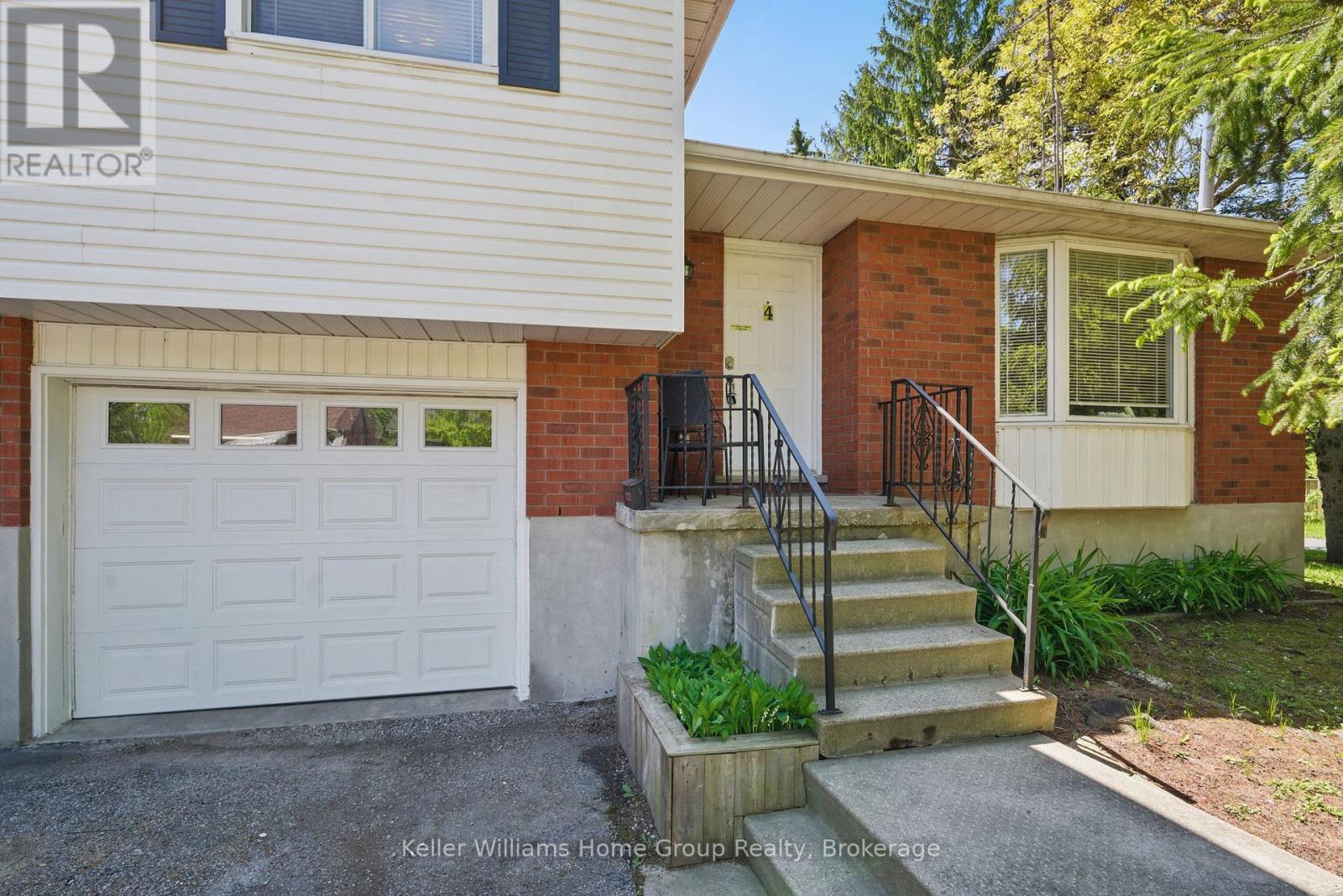 4 Market Street, Kitchener, Ontario  N2K 1H2 - Photo 2 - X12976492