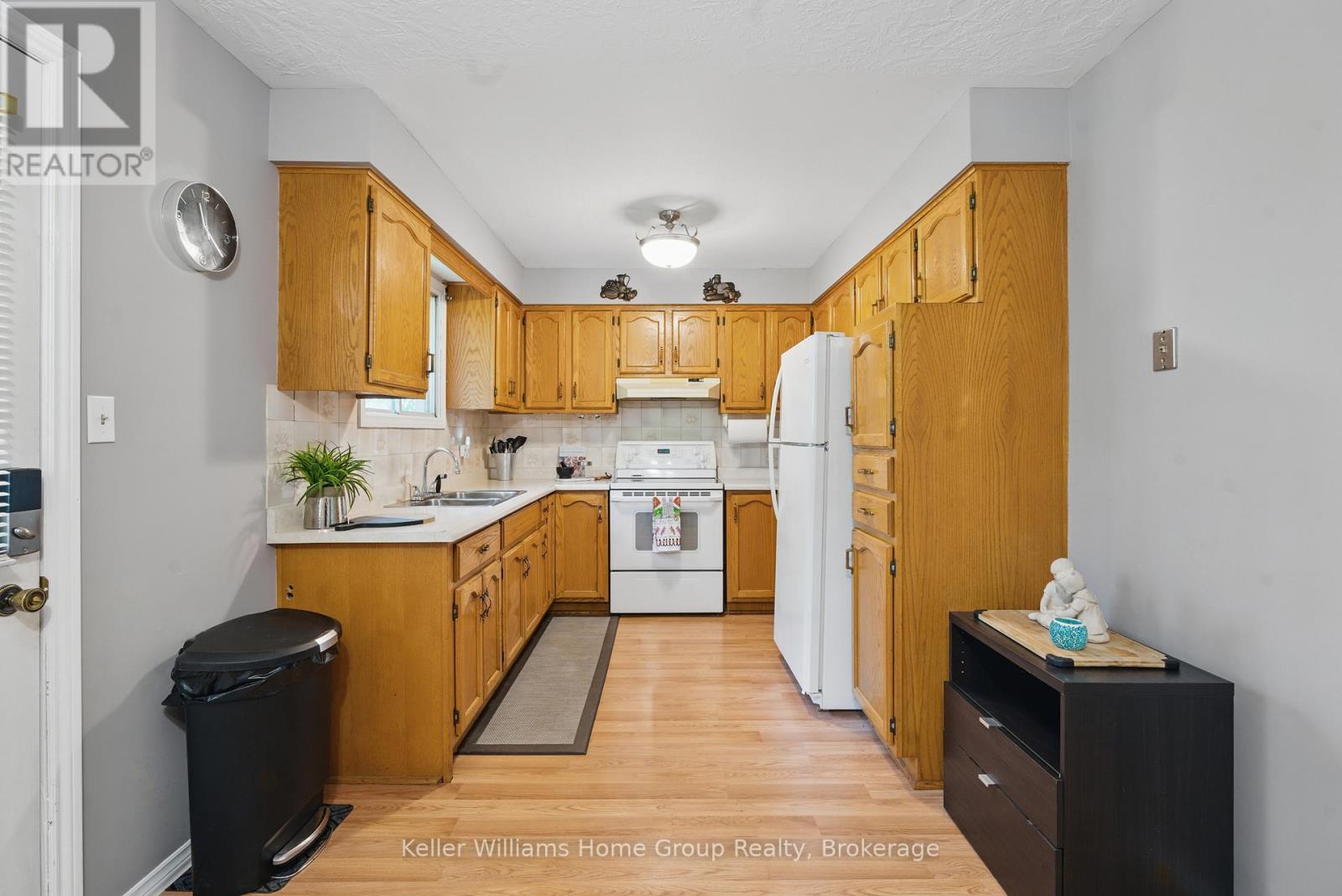 4 Market Street, Kitchener, Ontario  N2K 1H2 - Photo 9 - X12976492