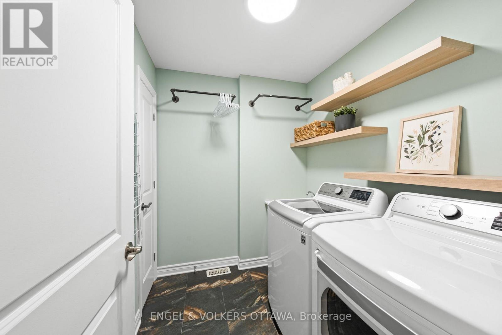 203 Belfort Street, Russell, Ontario  K0A 1W0 - Photo 20 - X12976134