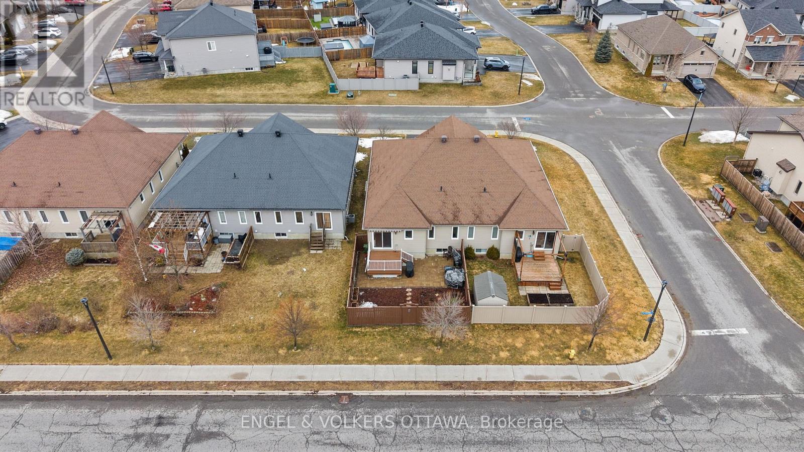 203 Belfort Street, Russell, Ontario  K0A 1W0 - Photo 33 - X12976134