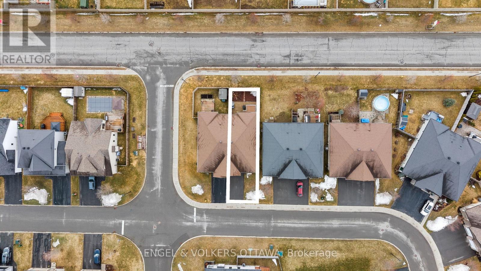 203 Belfort Street, Russell, Ontario  K0A 1W0 - Photo 34 - X12976134