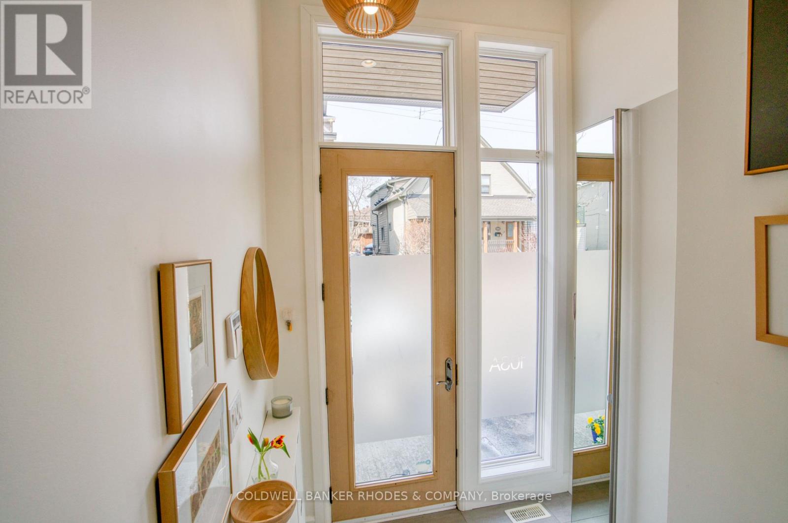 103a Stirling Avenue, Ottawa, Ontario  K1Y 1P9 - Photo 4 - X12976148