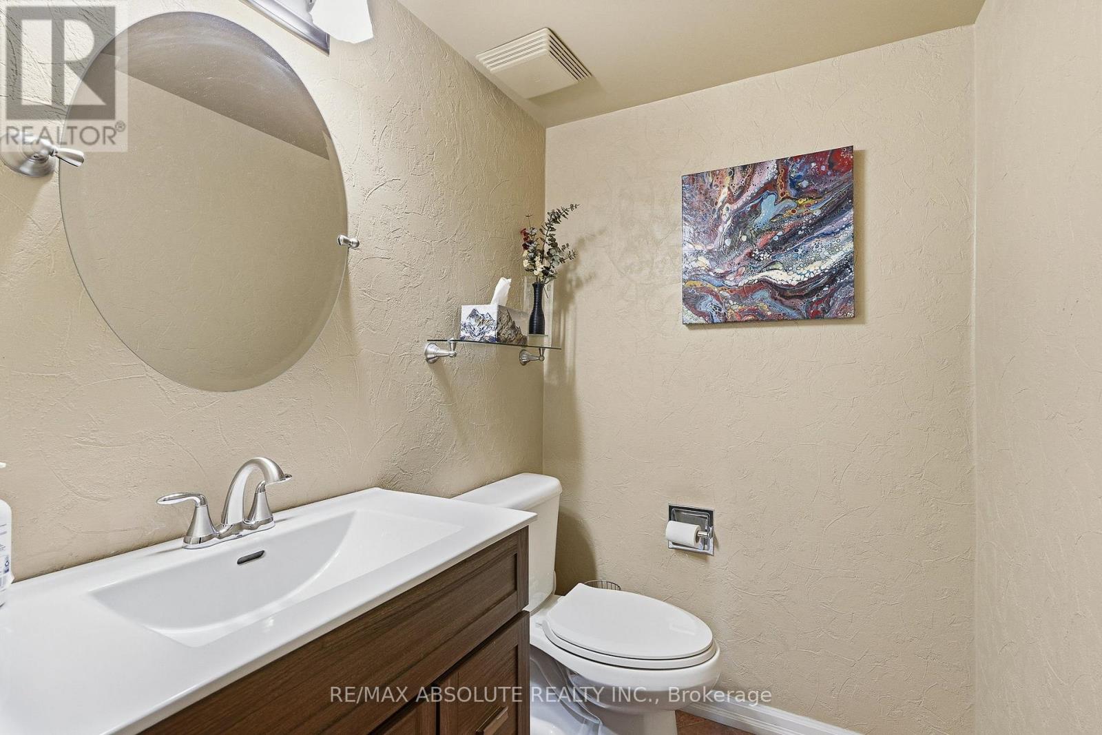 1594 St Georges Street, Ottawa, Ontario  K1E 2M9 - Photo 14 - X12976196