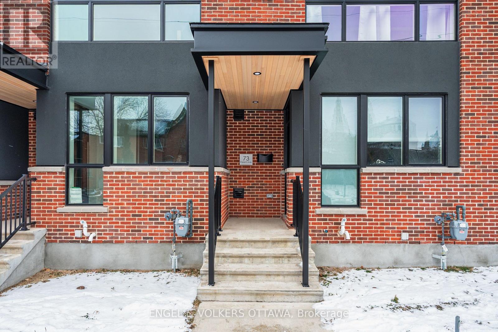 73 Parent Avenue, Ottawa, Ontario  K1N 0E6 - Photo 3 - X12976224