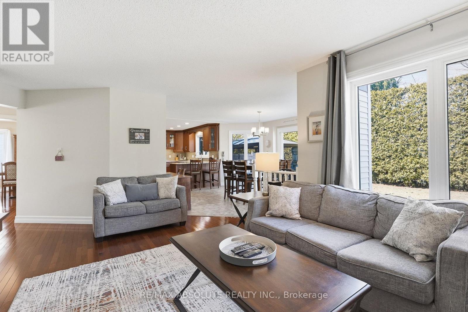 759 Montcrest Drive, Ottawa, Ontario  K4A 2N1 - Photo 11 - X12976322