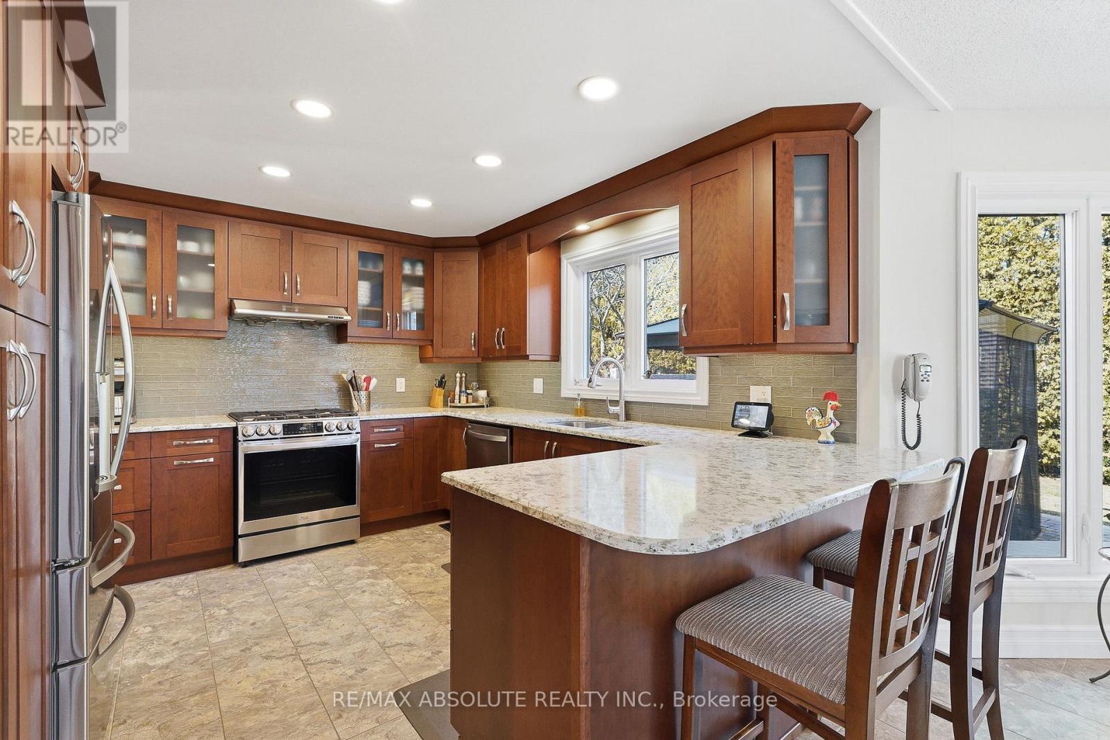 759 Montcrest Drive, Ottawa, Ontario  K4A 2N1 - Photo 3 - X12976322