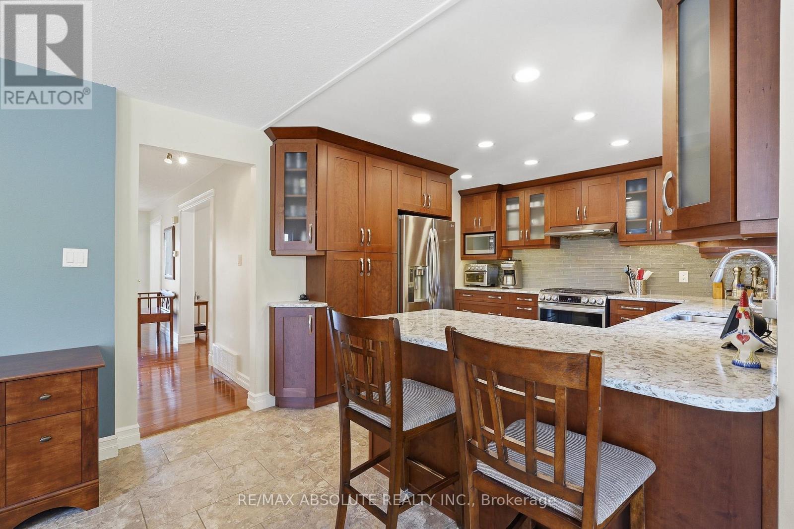 759 Montcrest Drive, Ottawa, Ontario  K4A 2N1 - Photo 4 - X12976322