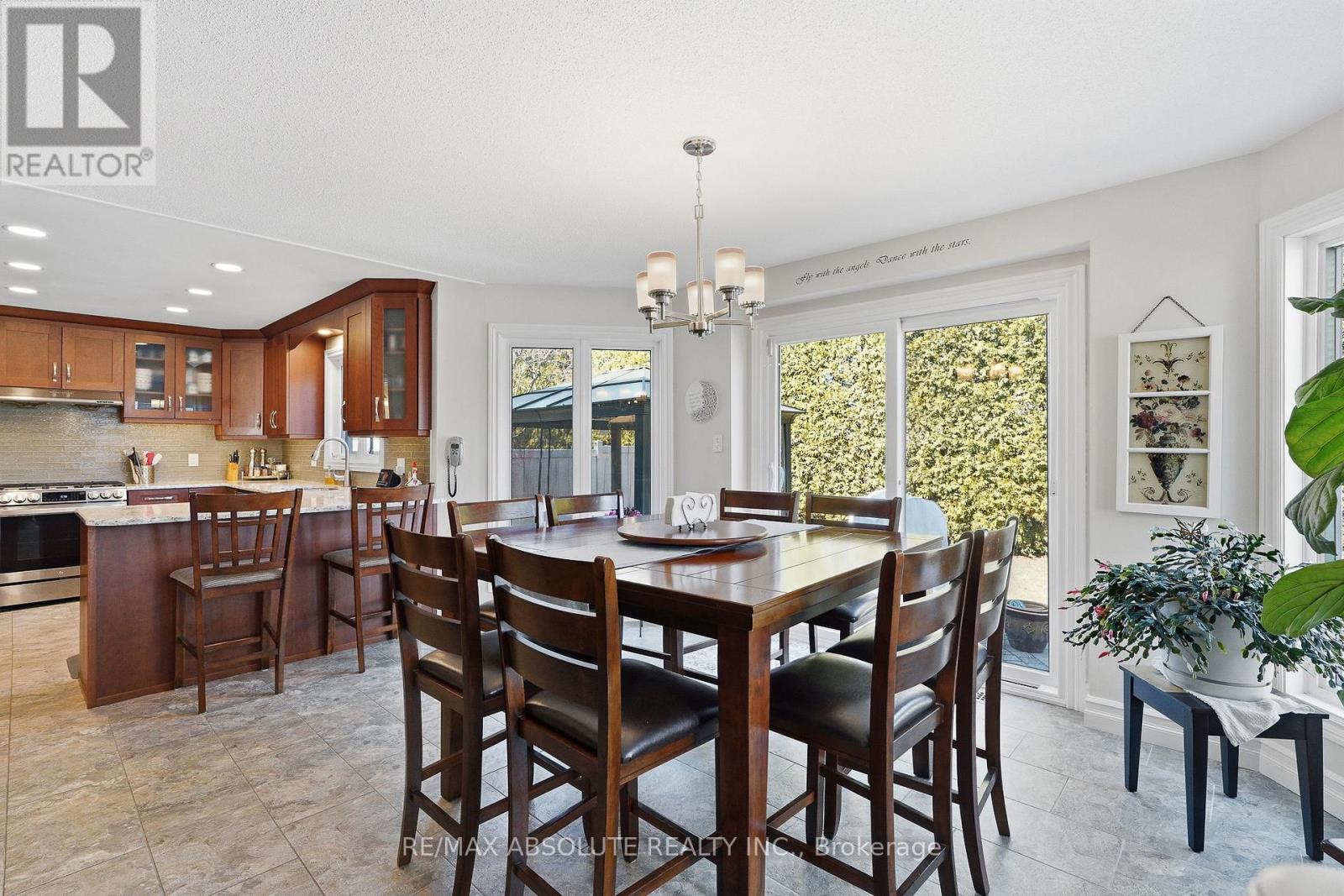 759 Montcrest Drive, Ottawa, Ontario  K4A 2N1 - Photo 8 - X12976322