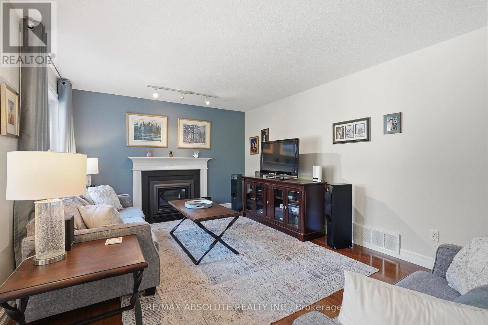 759 Montcrest Drive, Ottawa, Ontario  K4A 2N1 - Photo 9 - X12976322