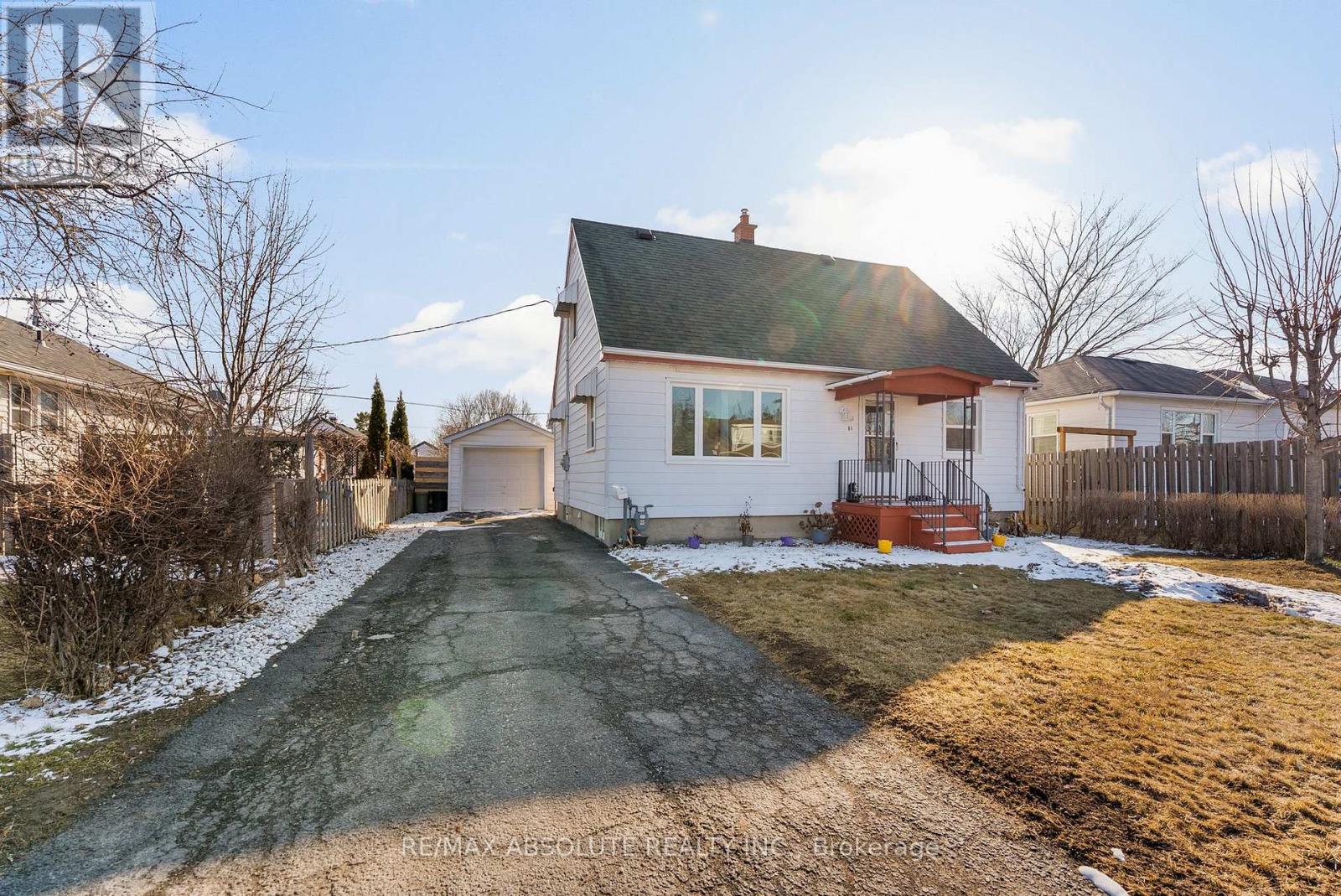 61 Third Avenue, Arnprior, Ontario  K7S 1Y6 - Photo 2 - X12976360