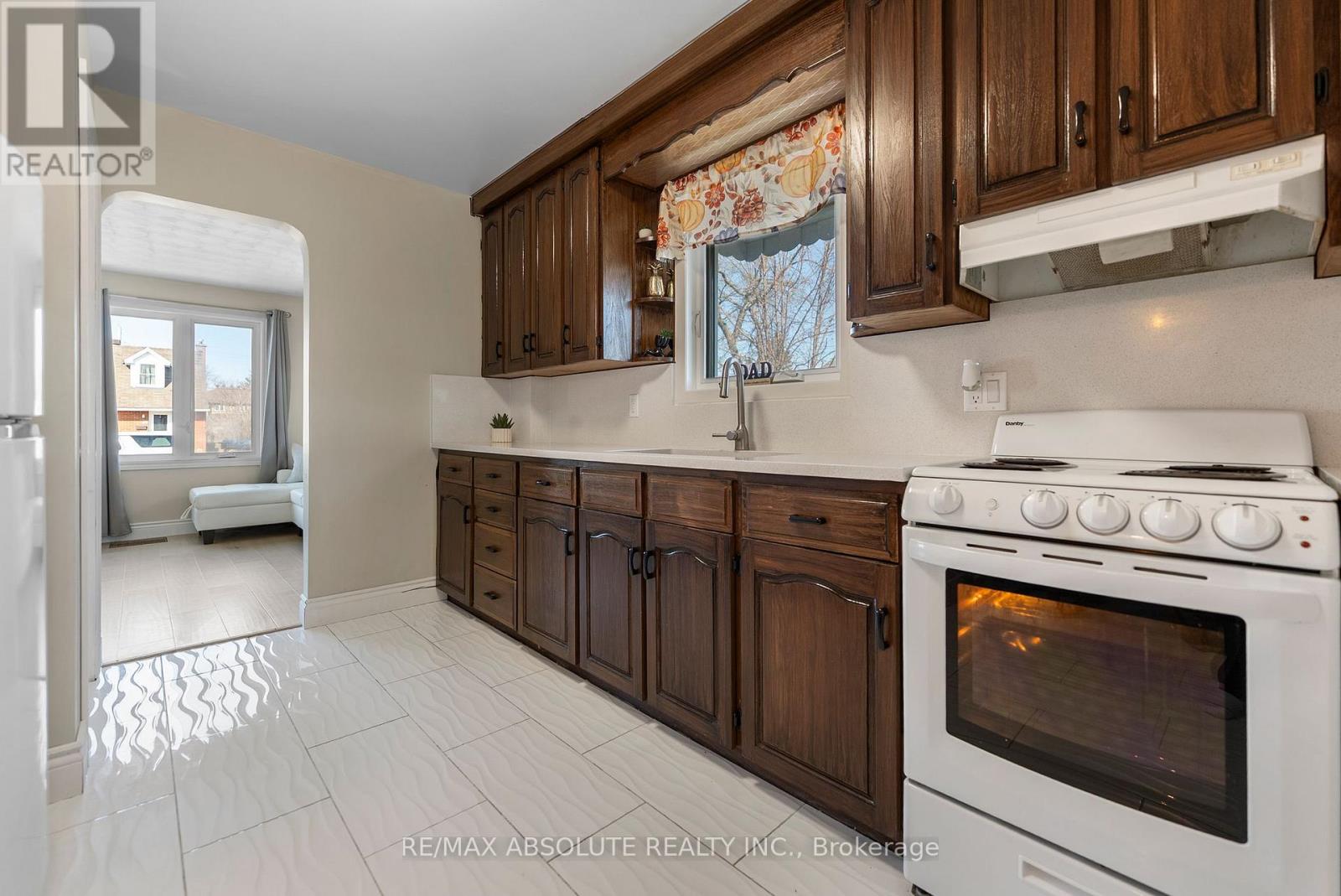 61 Third Avenue, Arnprior, Ontario  K7S 1Y6 - Photo 7 - X12976360