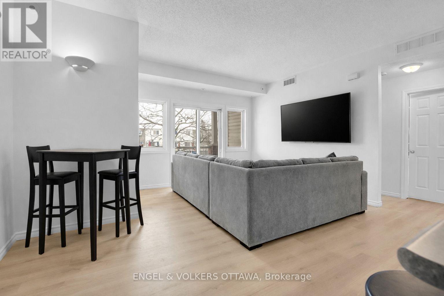 5 - 165 Waterbridge Drive, Ottawa, Ontario  K2G 7G3 - Photo 5 - X12976392